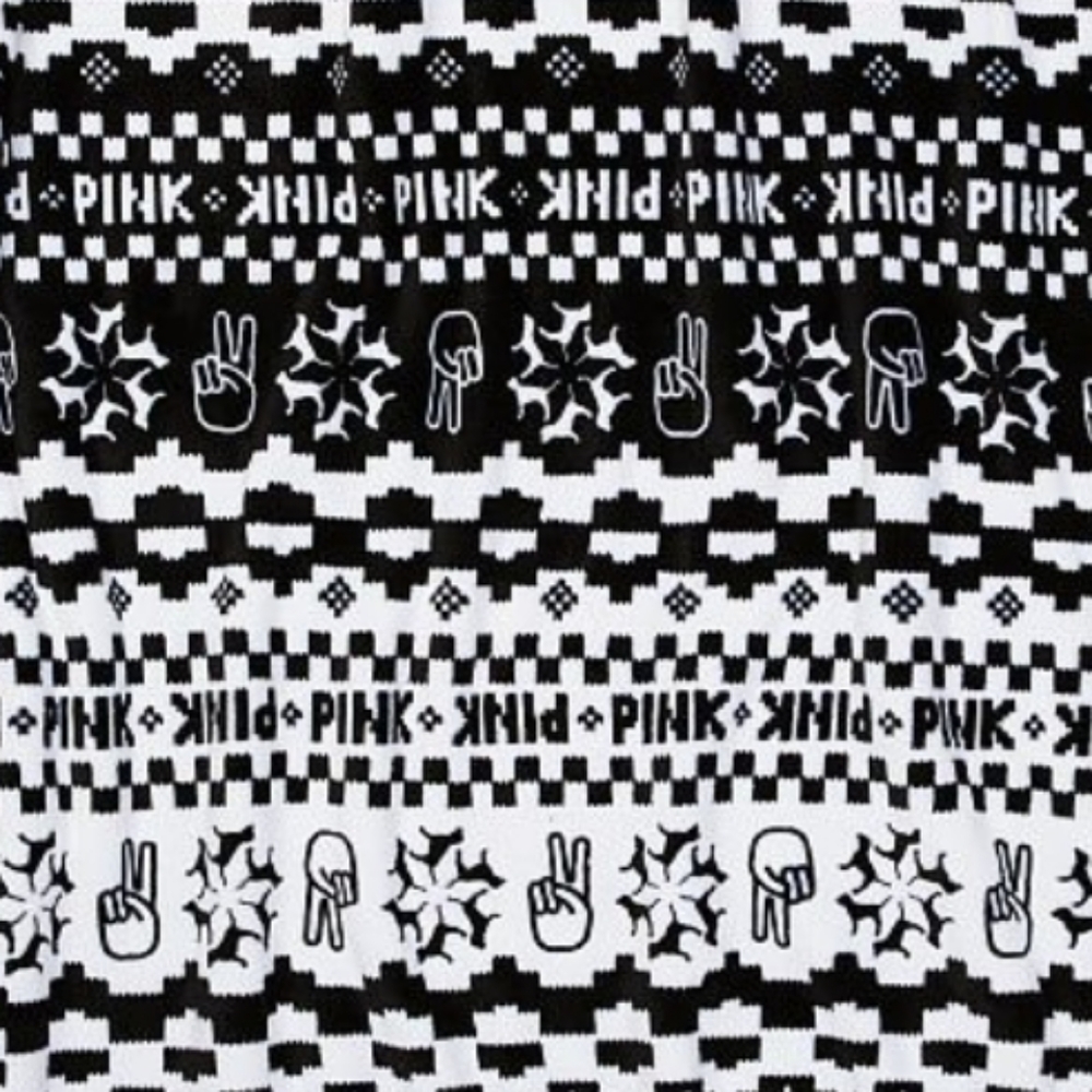 Victoria Secret PINK sherpa throw blanket fleece brand new black white peace dog - Picture 8 of 9